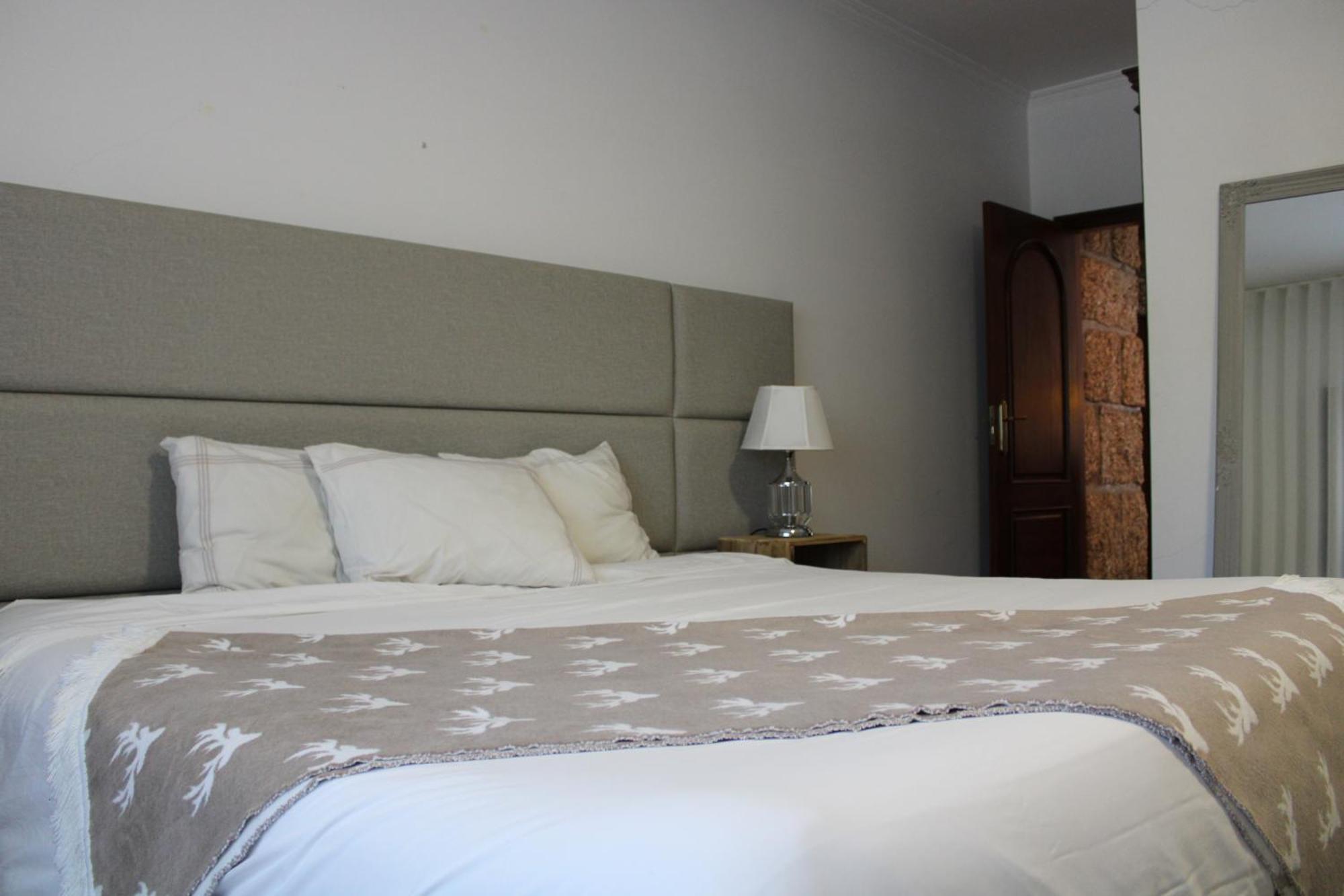 The Oak'S Wolf-Country House ฟาฟี ภายนอก รูปภาพ